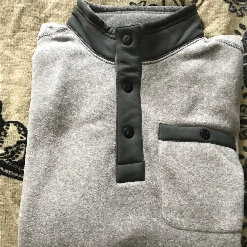 G.H. Bass CO. MENS 1/4 BUTTON PULLOVER FLEECE SIZE XL